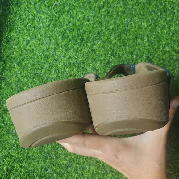 Vionic Women's High Tide Toe Post Sandal in blue Sz 9 - Picture 7 of 12